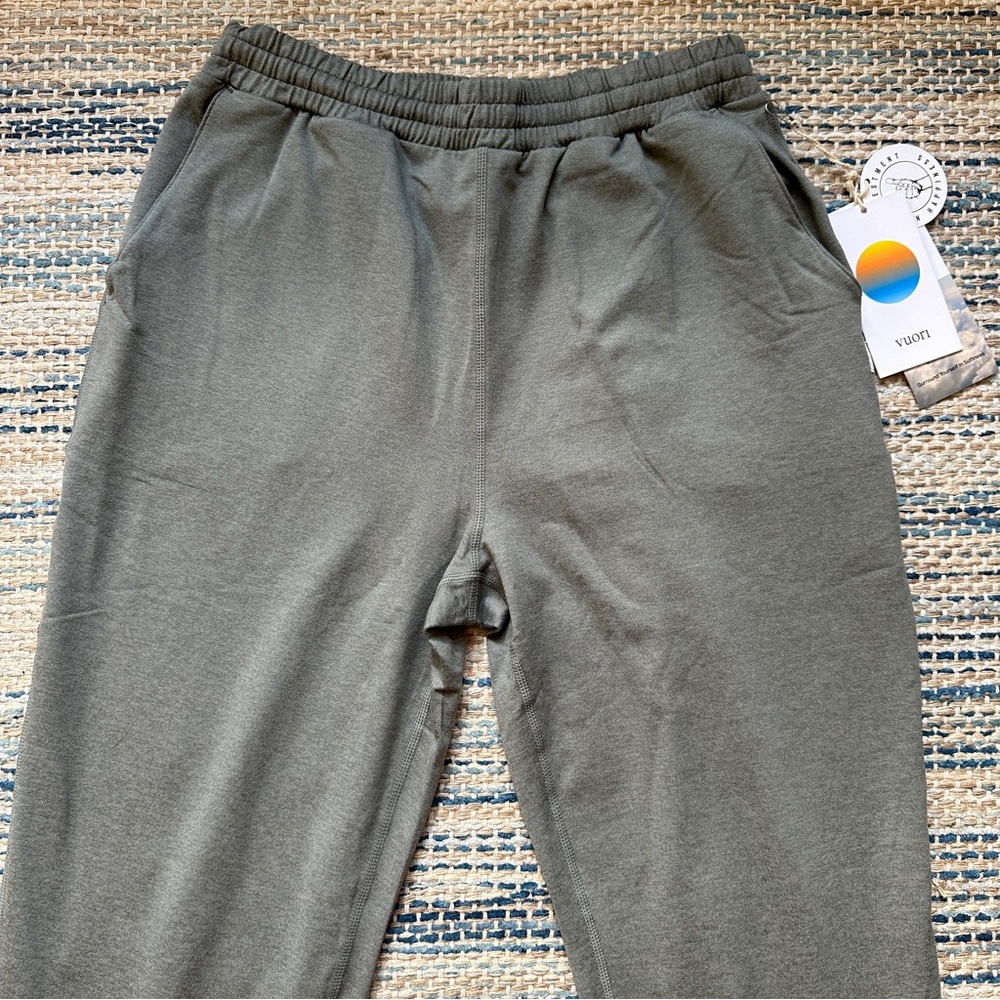 NWT Vuori Boyfriend Jogger in Laurel Heather Green Size X-Small - Picture 3 of 11